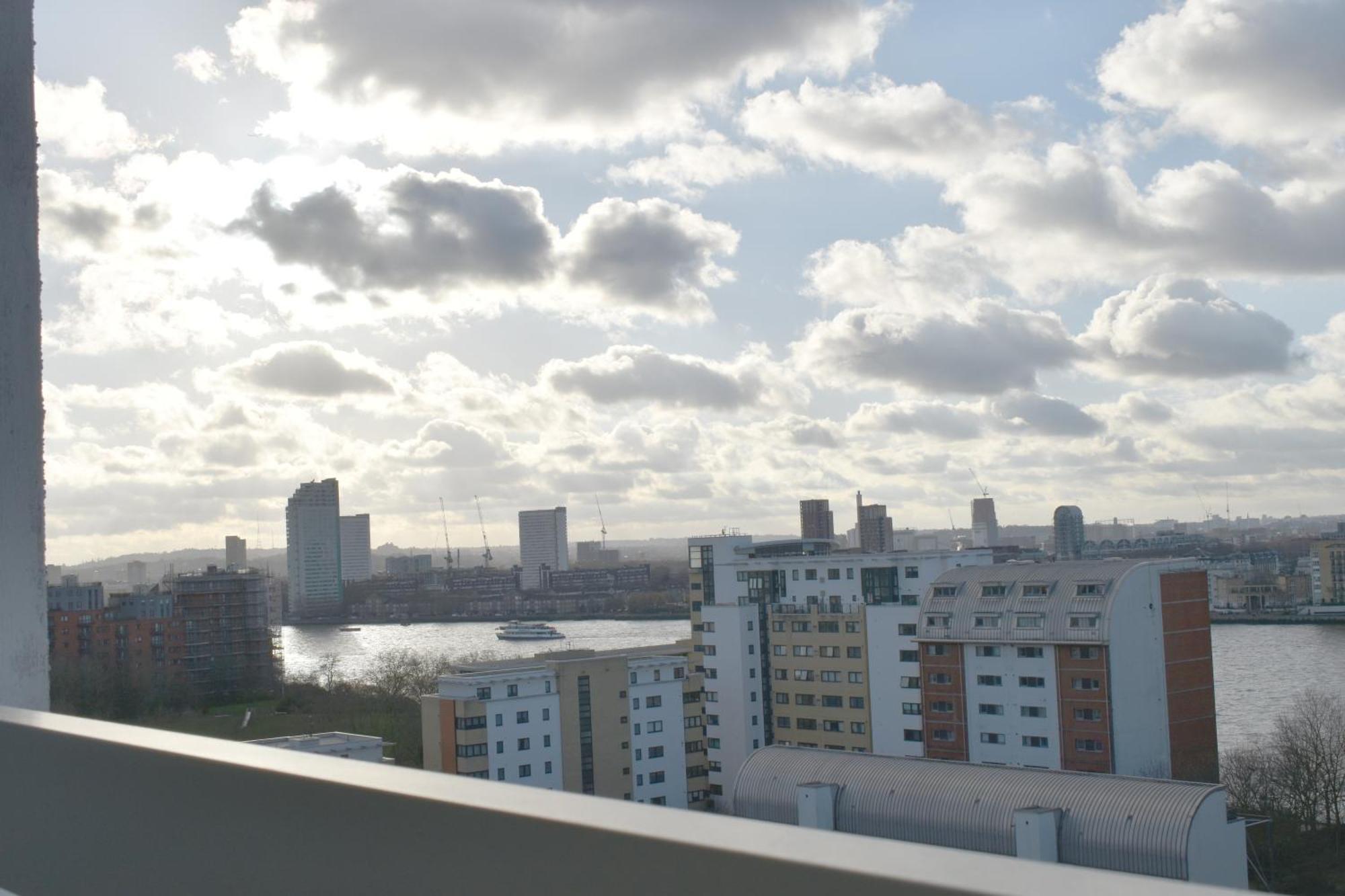 Skyline Apartment, London, Canary Wharf, River Side View And Street Parking Permit Appartamento