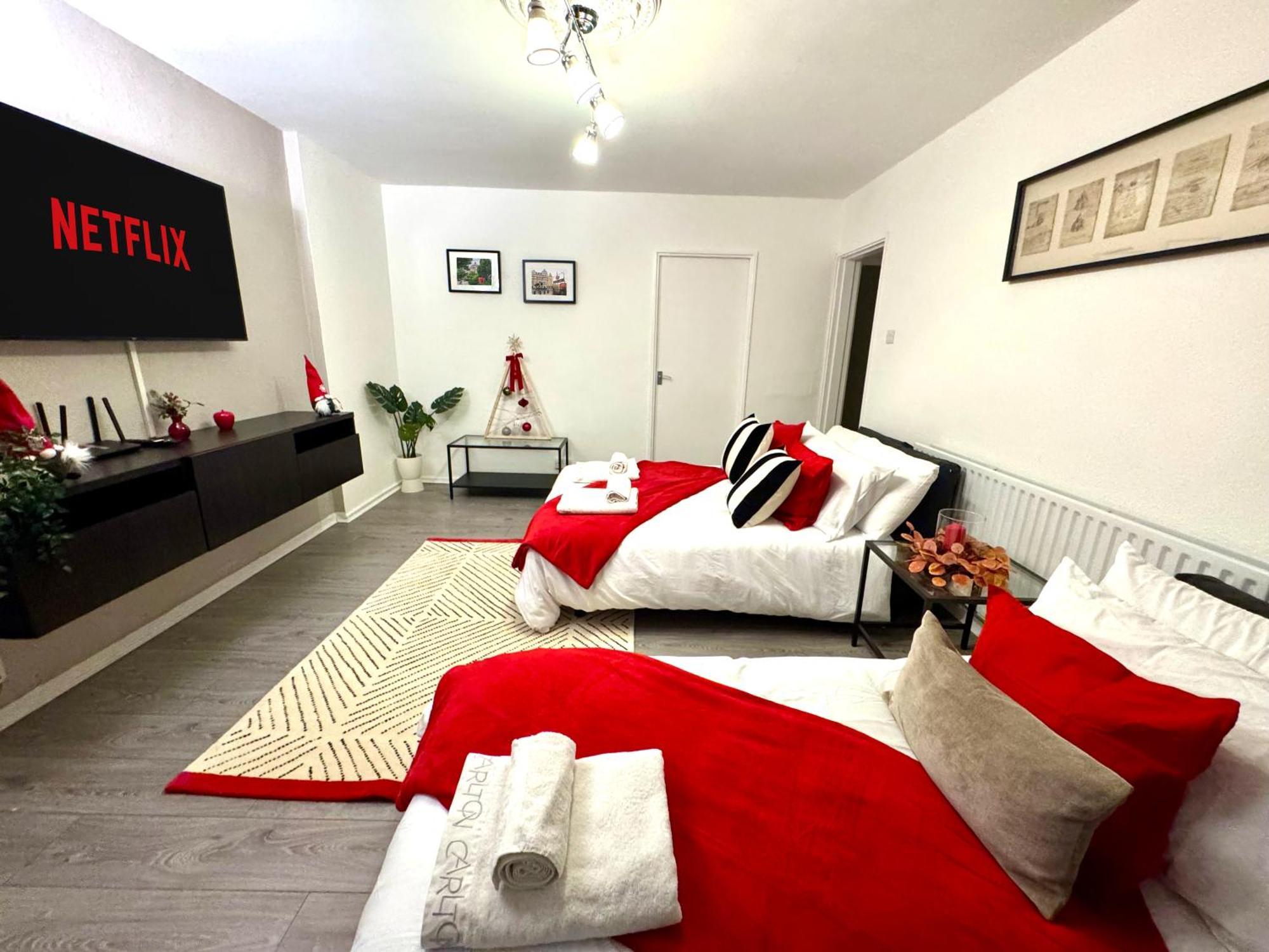 Skyline Apartment, London, Canary Wharf, River Side View And Street Parking Permit Appartamento Londra