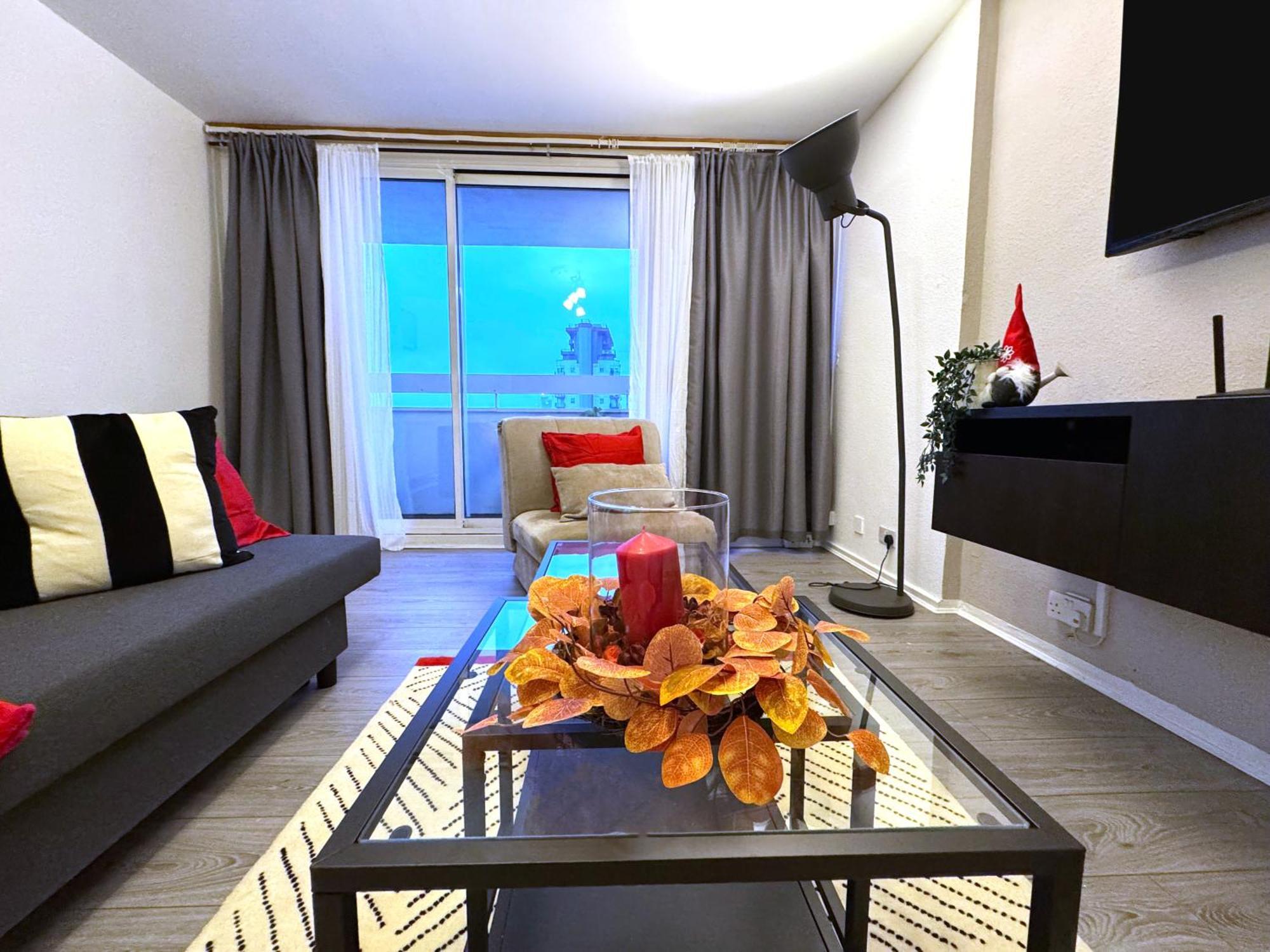 Skyline Apartment, London, Canary Wharf, River Side View And Street Parking Permit Londra